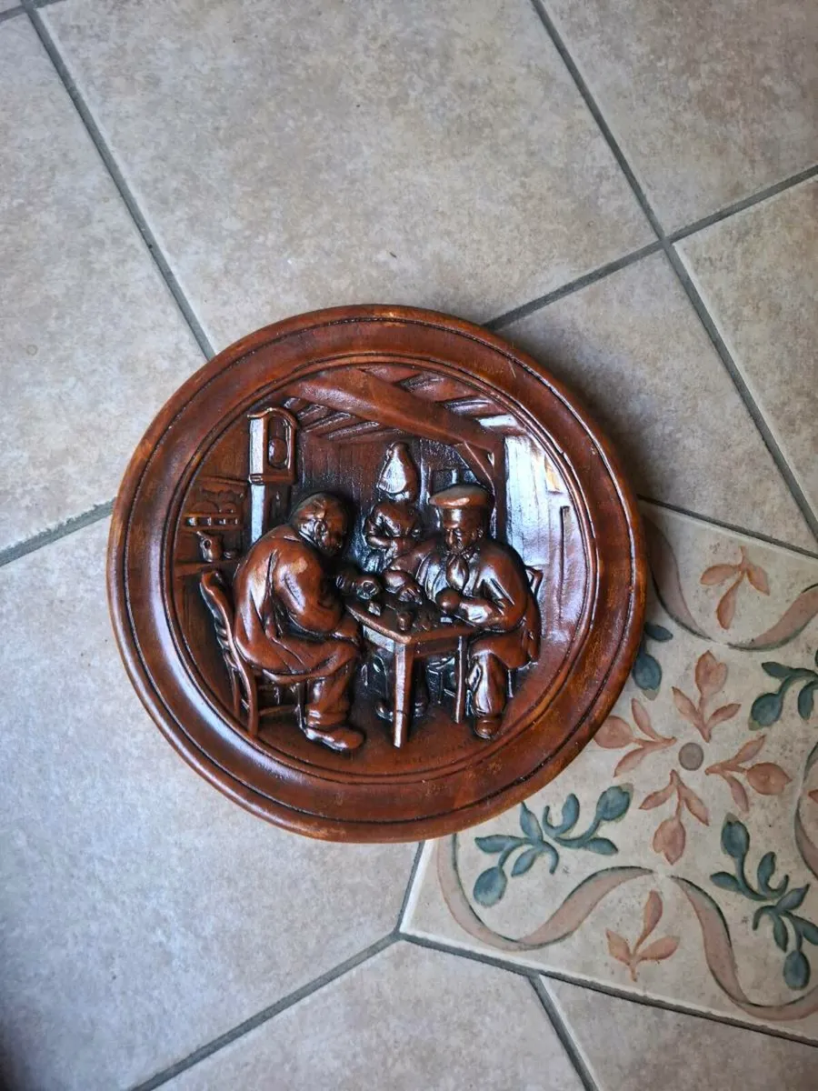 Heavy plaster plate postage possible