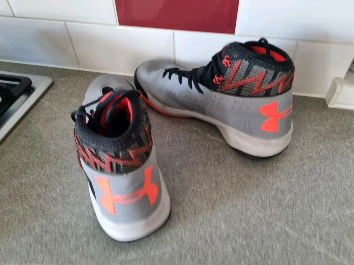 Basketball runners - Image 1