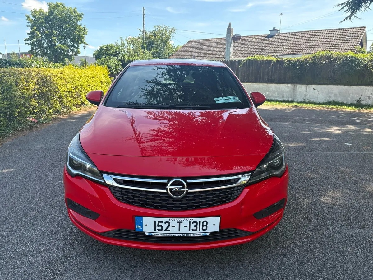 15 Opel Astra 1.6 CDTI DIESEL SRI 110BHP NCT 02/26 - Image 2