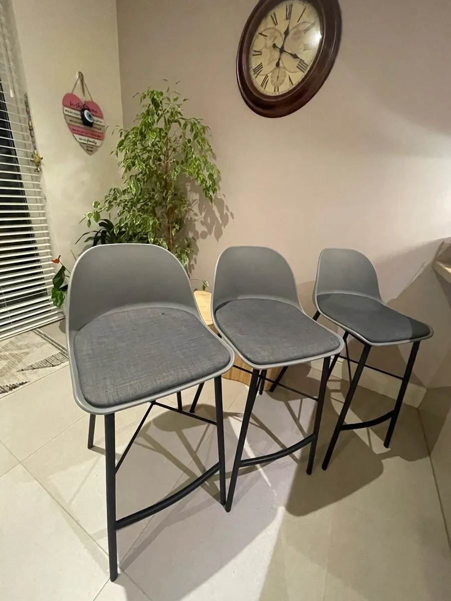 Bar stools - Image 2