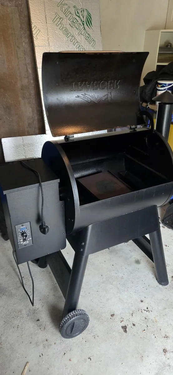 Traeger Smoker/Grill - Image 3