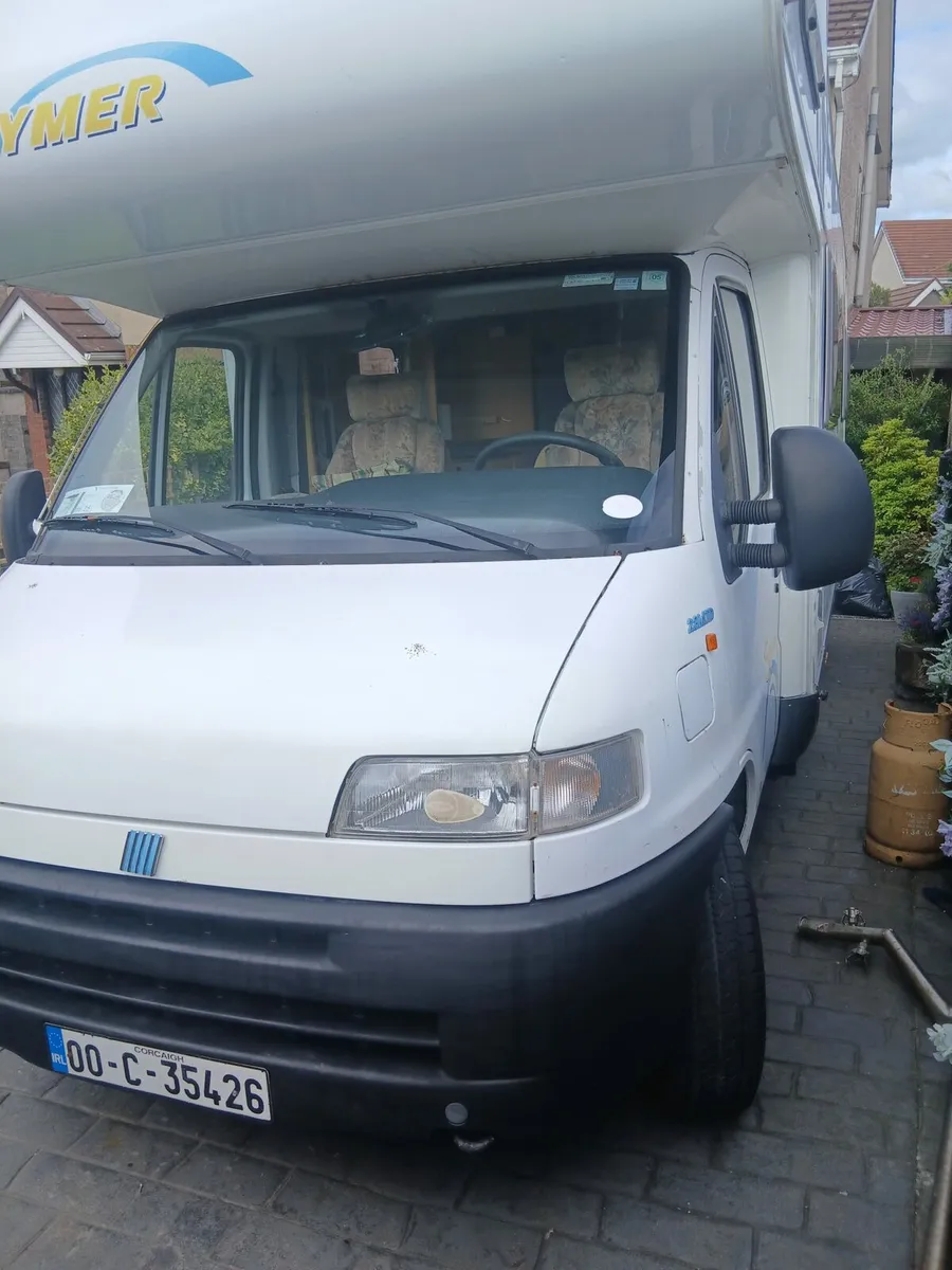 Hymer 6 berth Campervan - Image 2