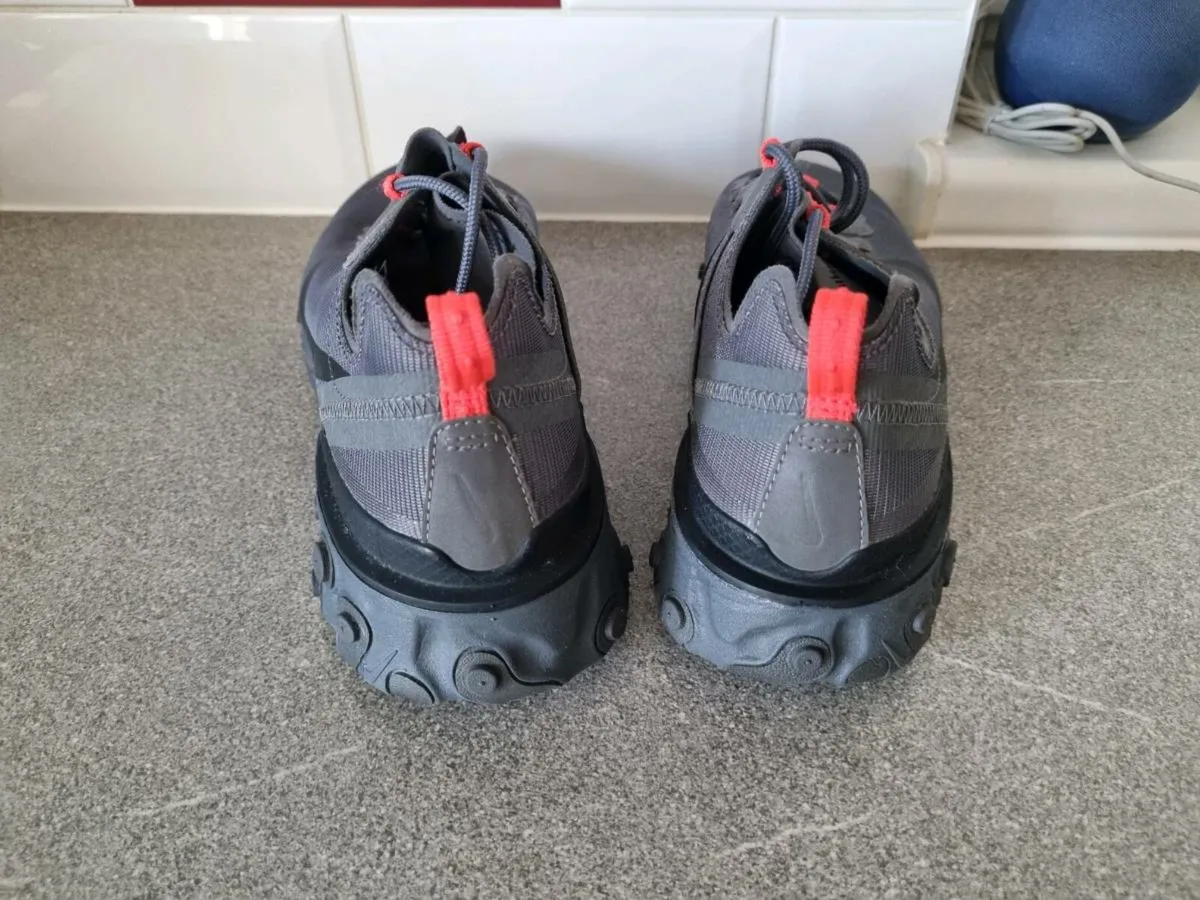 Nike runners - Image 3