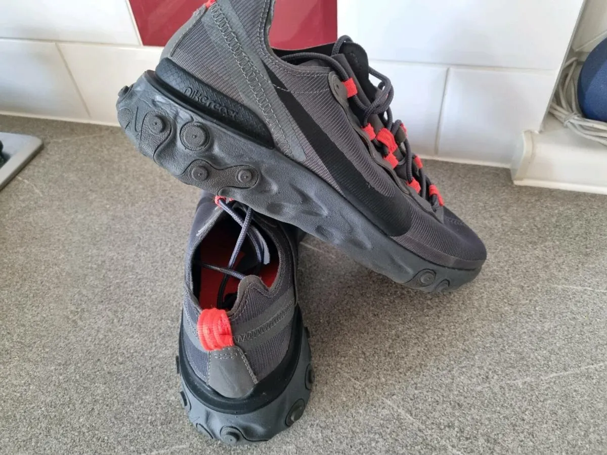 Nike runners - Image 4