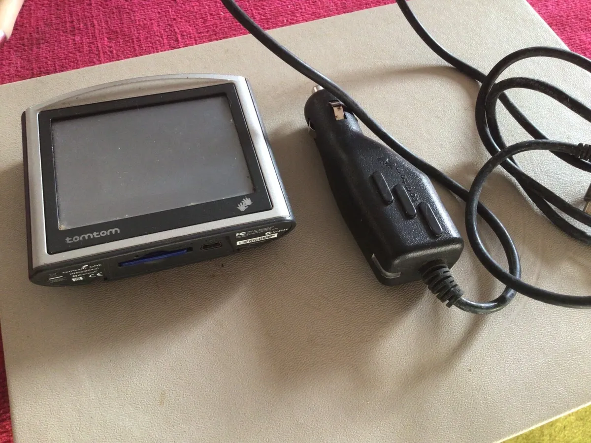 Car Navigation Tom Tom system - Image 1