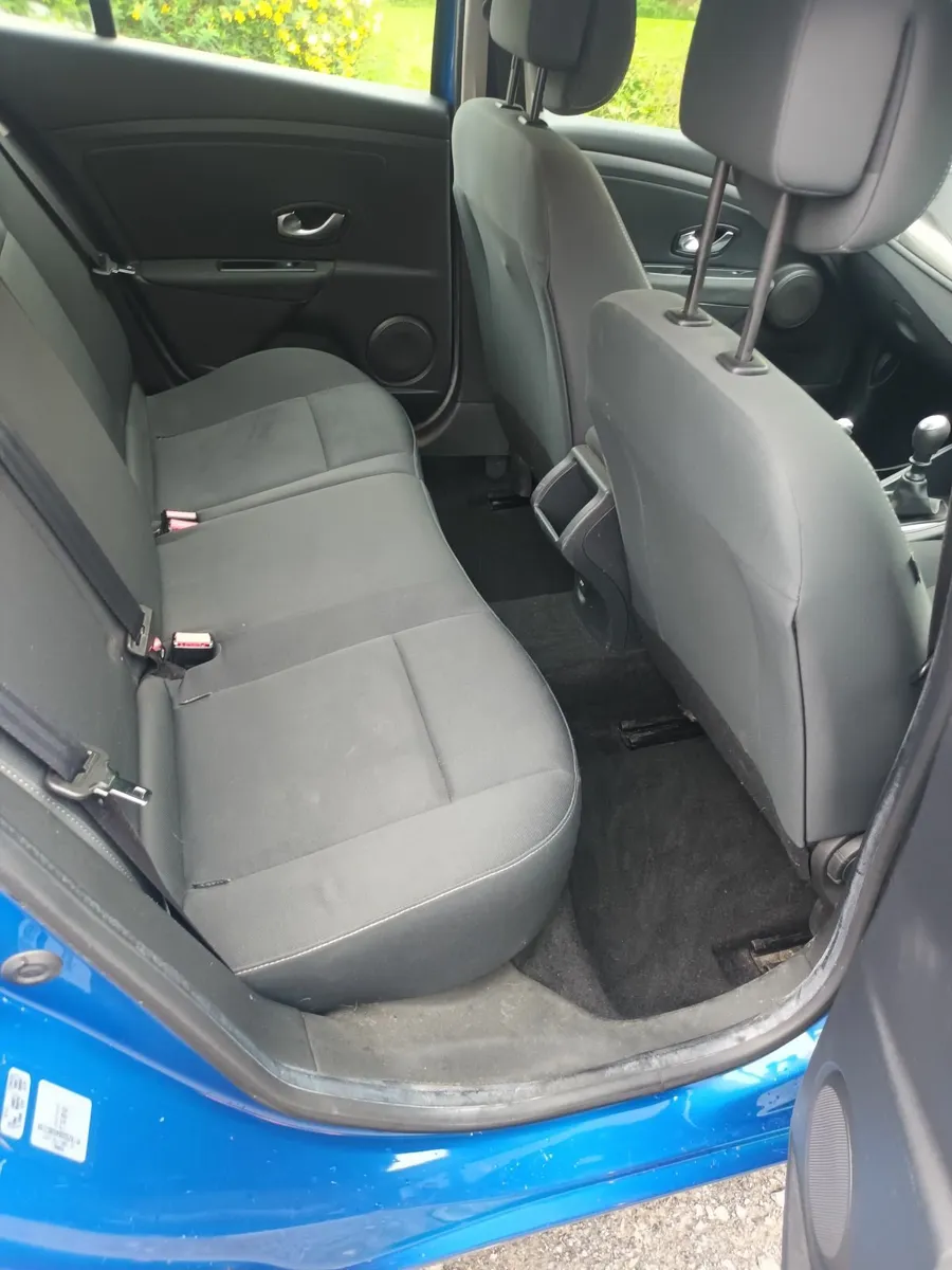 Renault Megane 2012 - Image 2
