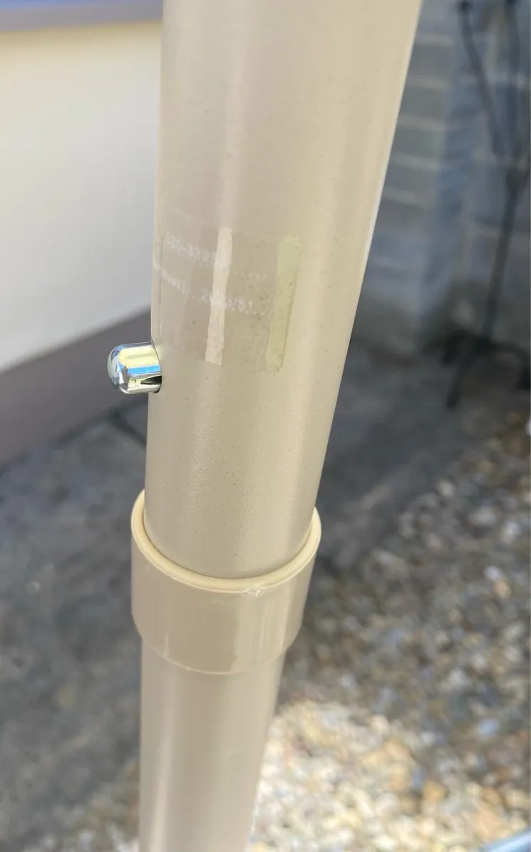 NEW SEALED Sturdy Tilting Sun Parasol - Image 4