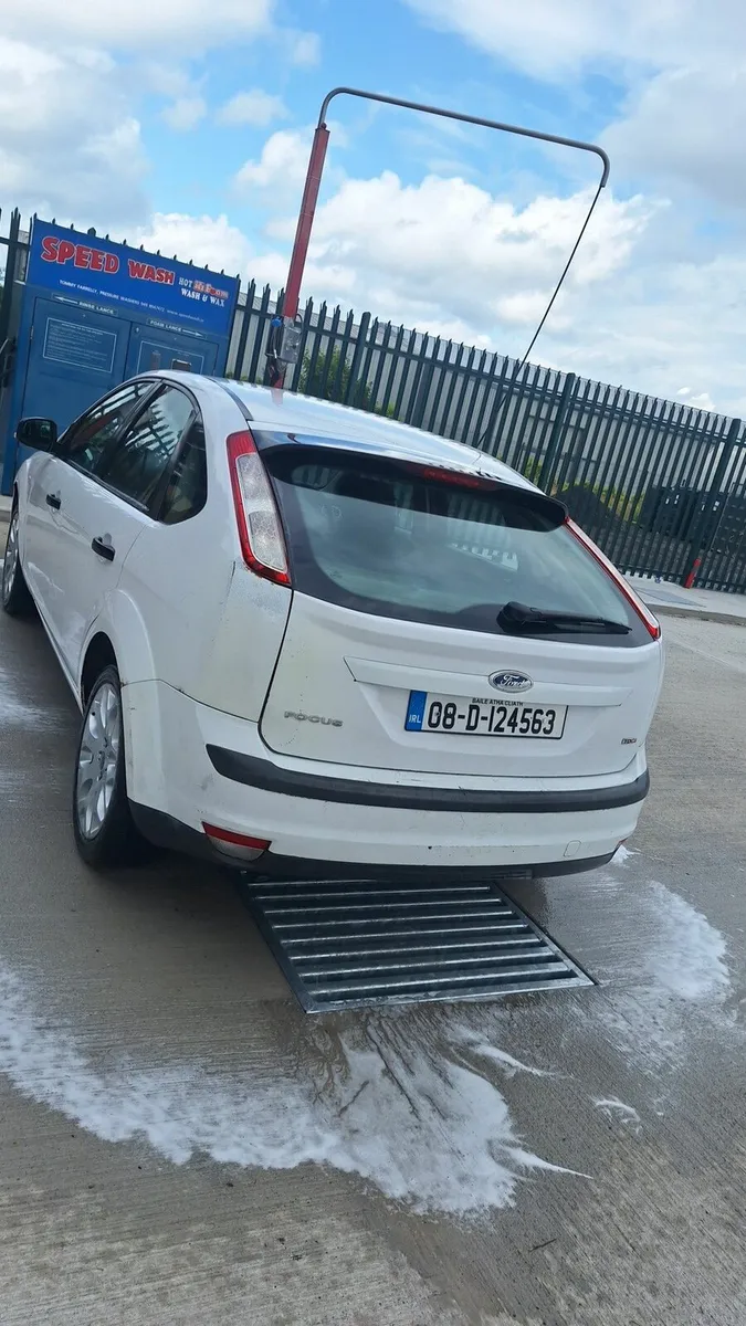 Ford Focus - Image 4