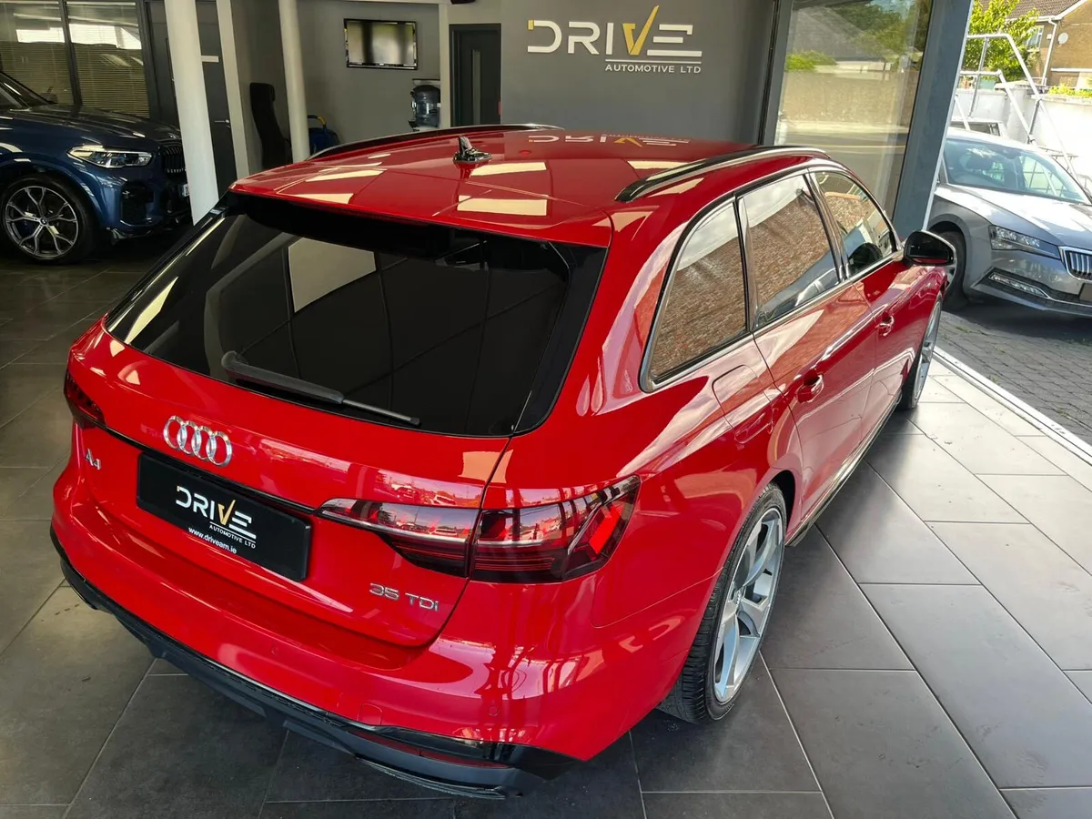 Audi A4 2021 2.0 35d TDI S-Line Black Edition - Image 3