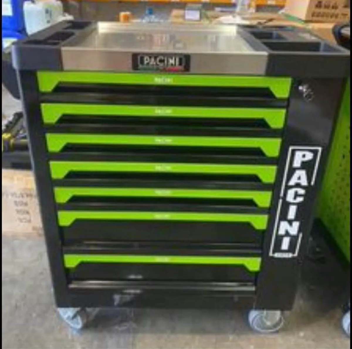 New 7 drawer tool trolley with  6 drawers of tools - Image 1