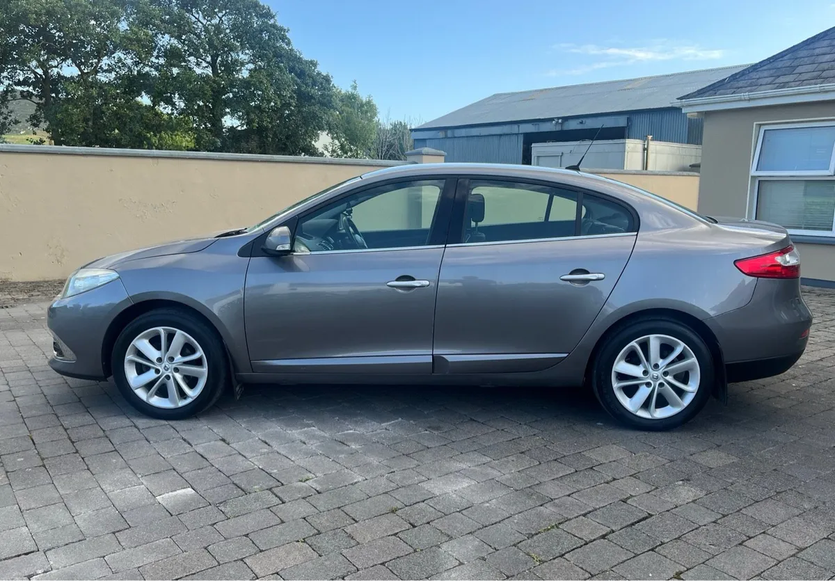 Renault Fluence 1.5 DCI High Spec - Image 2