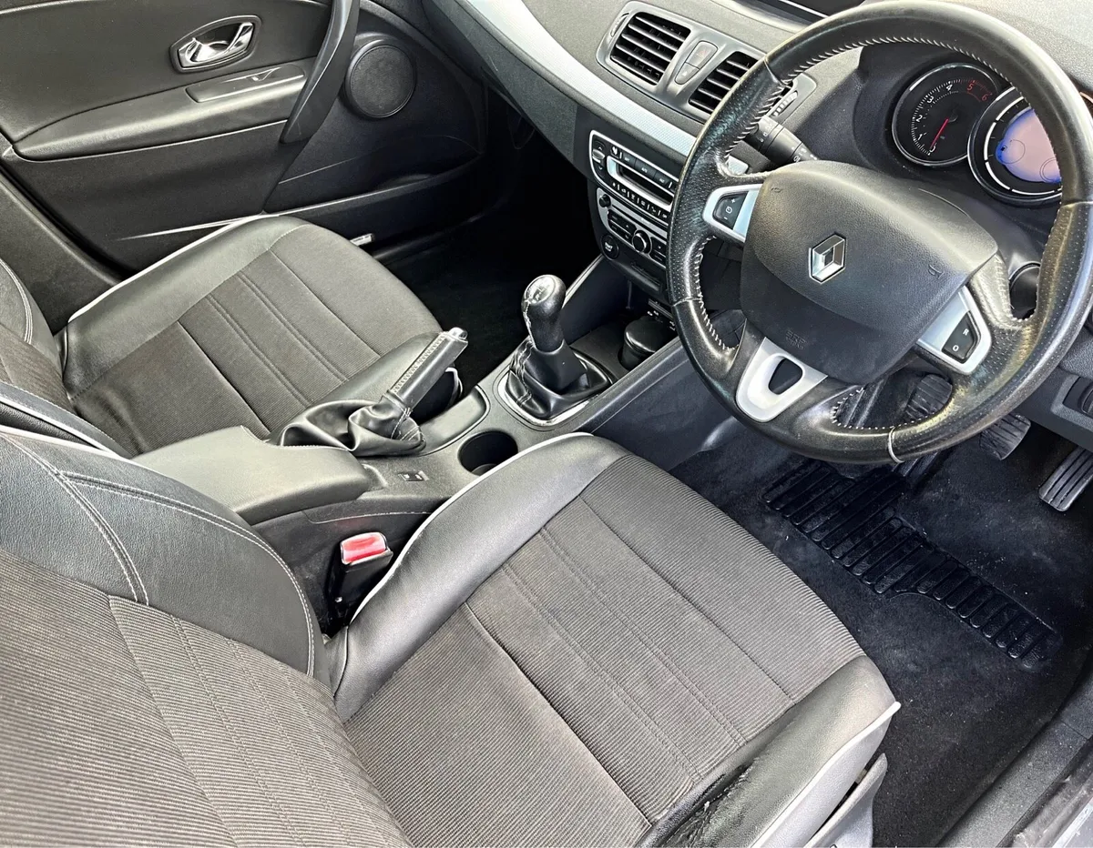 Renault Fluence 1.5 DCI High Spec - Image 4