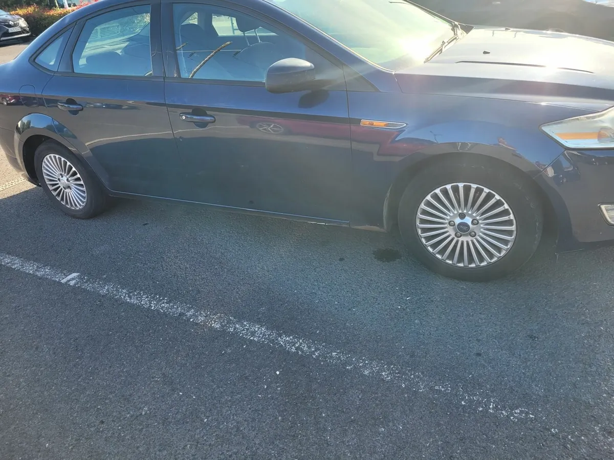 Ford Mondeo 2010 - Image 4