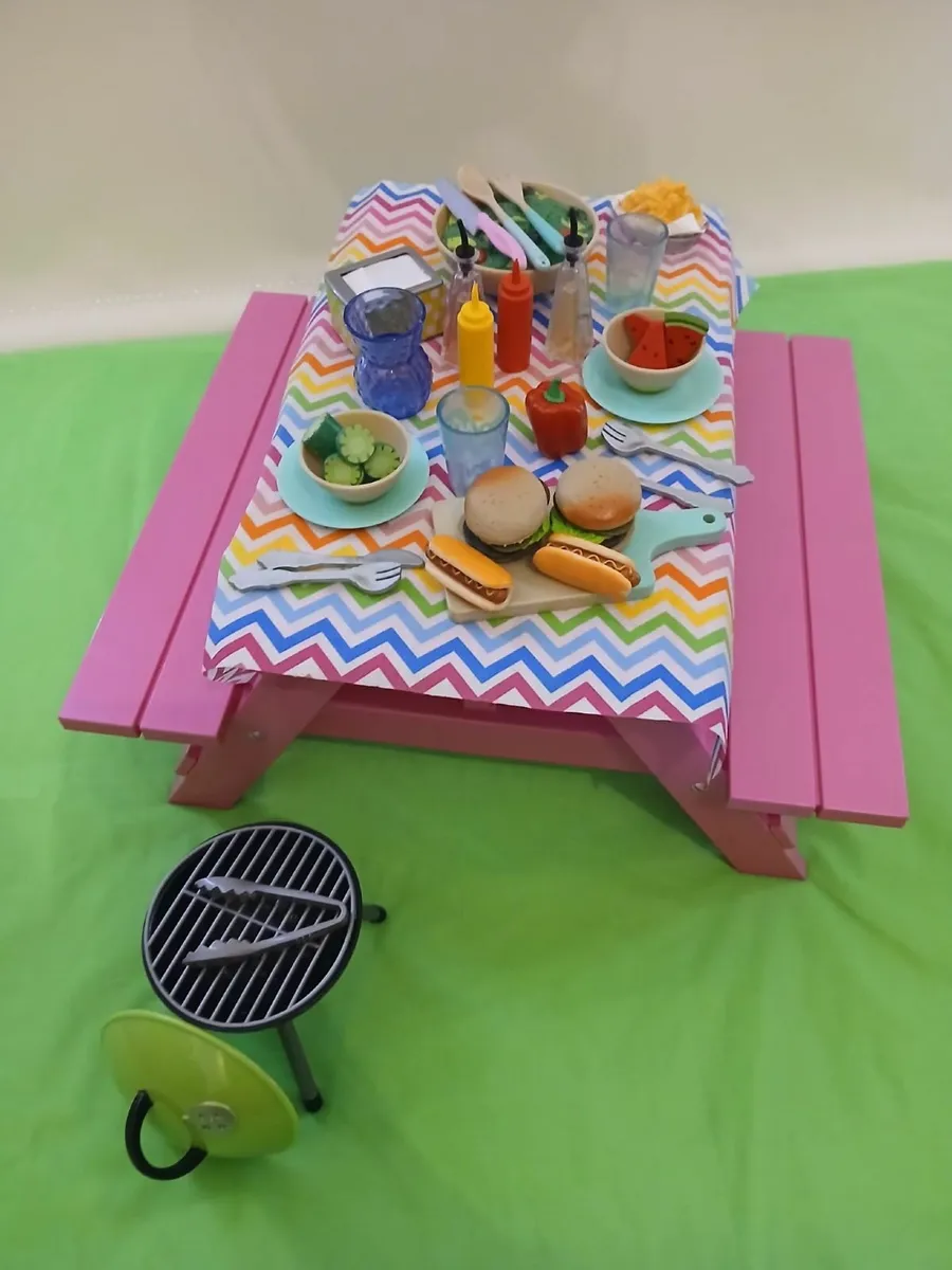 Our Generation Picnic table and food set - Image 4