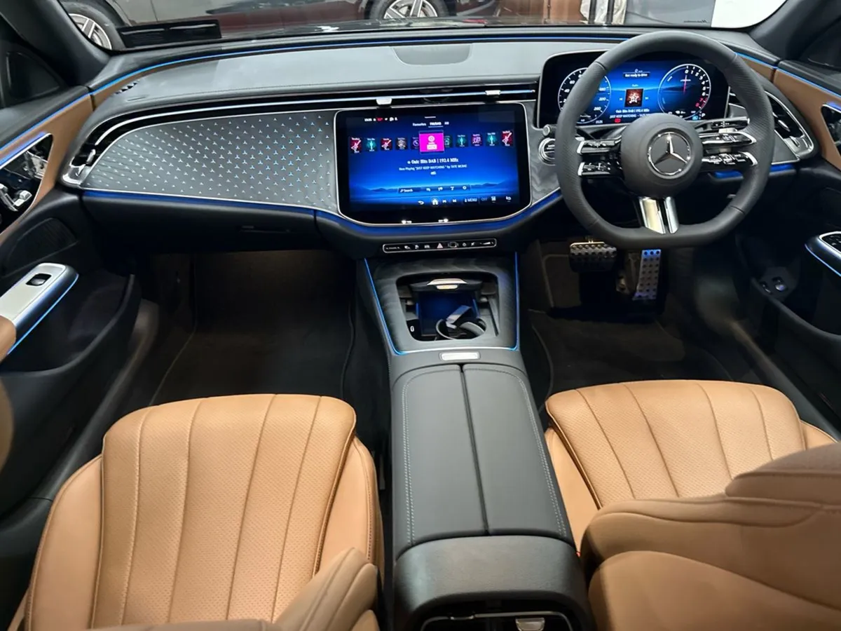 Mercedes-Benz E-Class E 300E AMG Edition Plus - Image 4