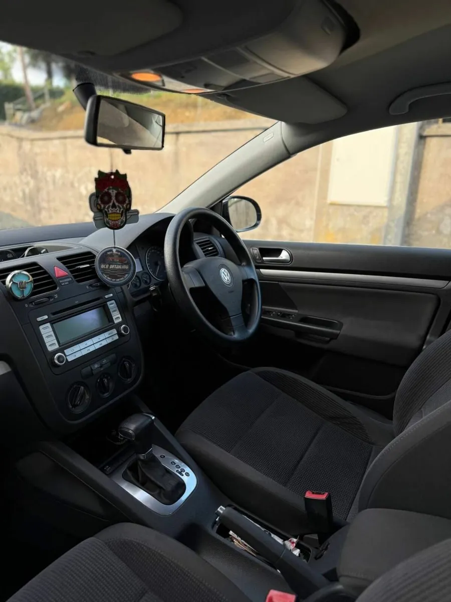 Volkswagen Jetta 2007 - Image 3