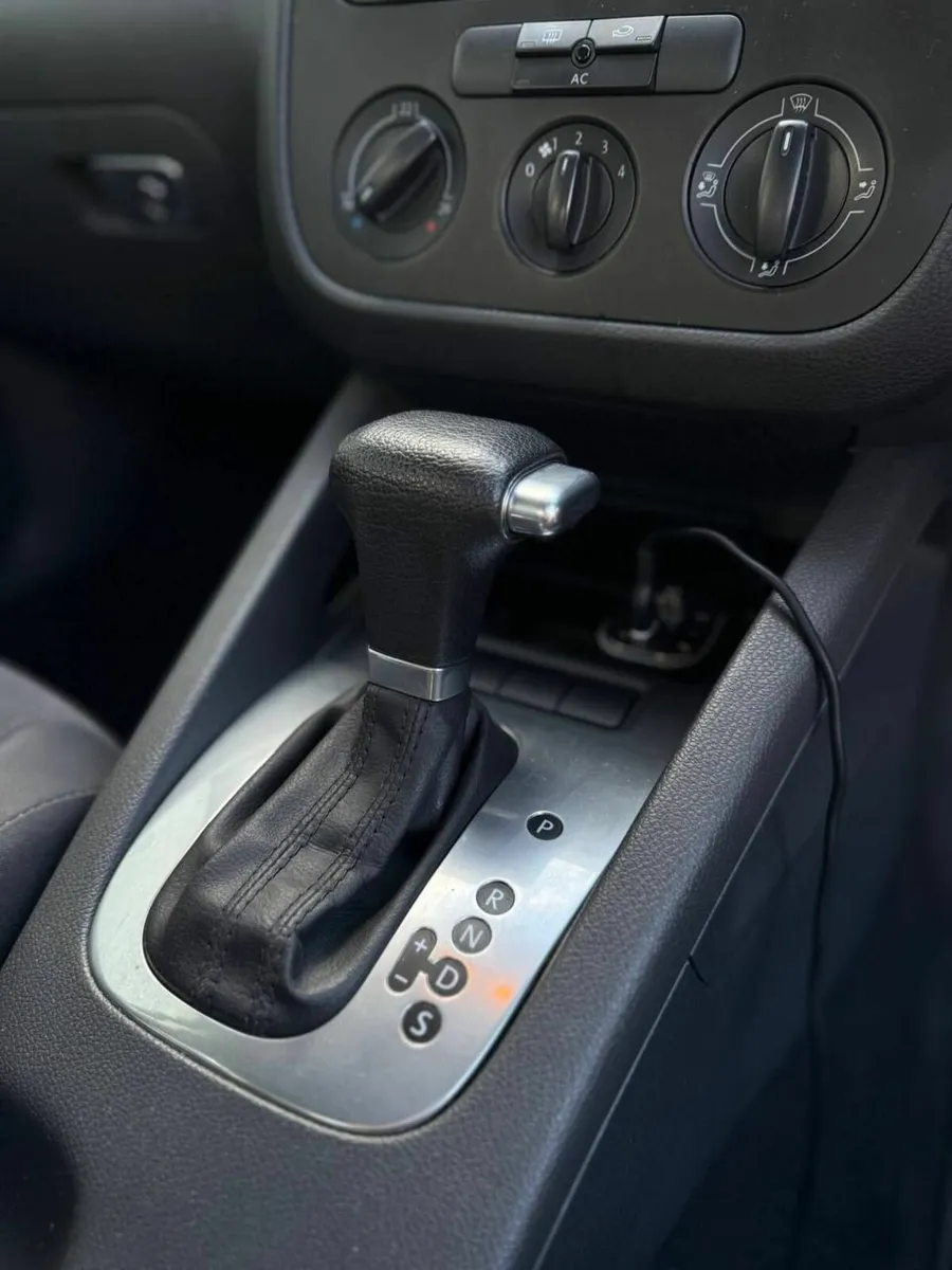 Volkswagen Jetta 2007 - Image 4