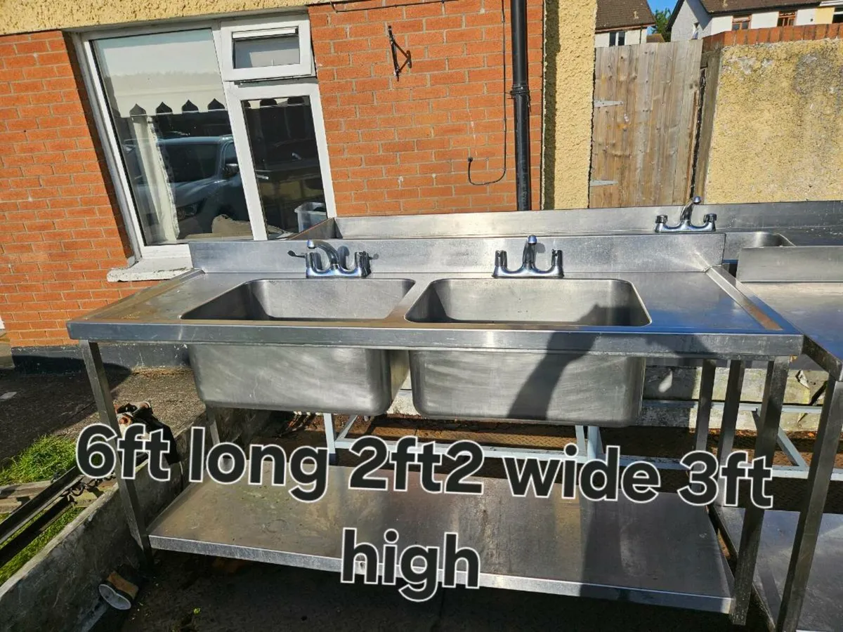 Stainless steel sinks, table - Image 1