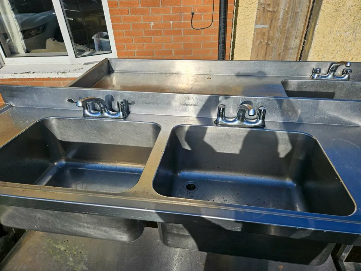 Stainless steel sinks, table - Image 2