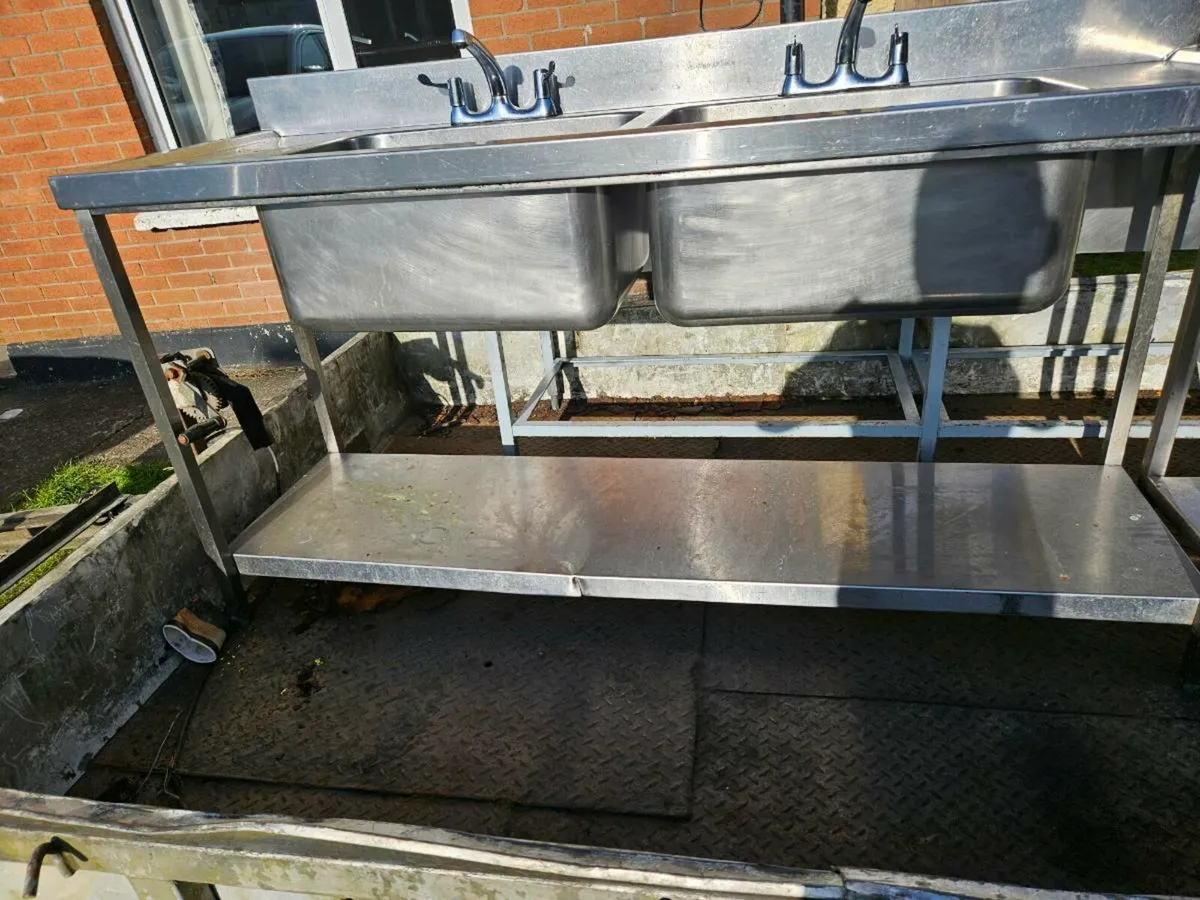 Stainless steel sinks, table - Image 3