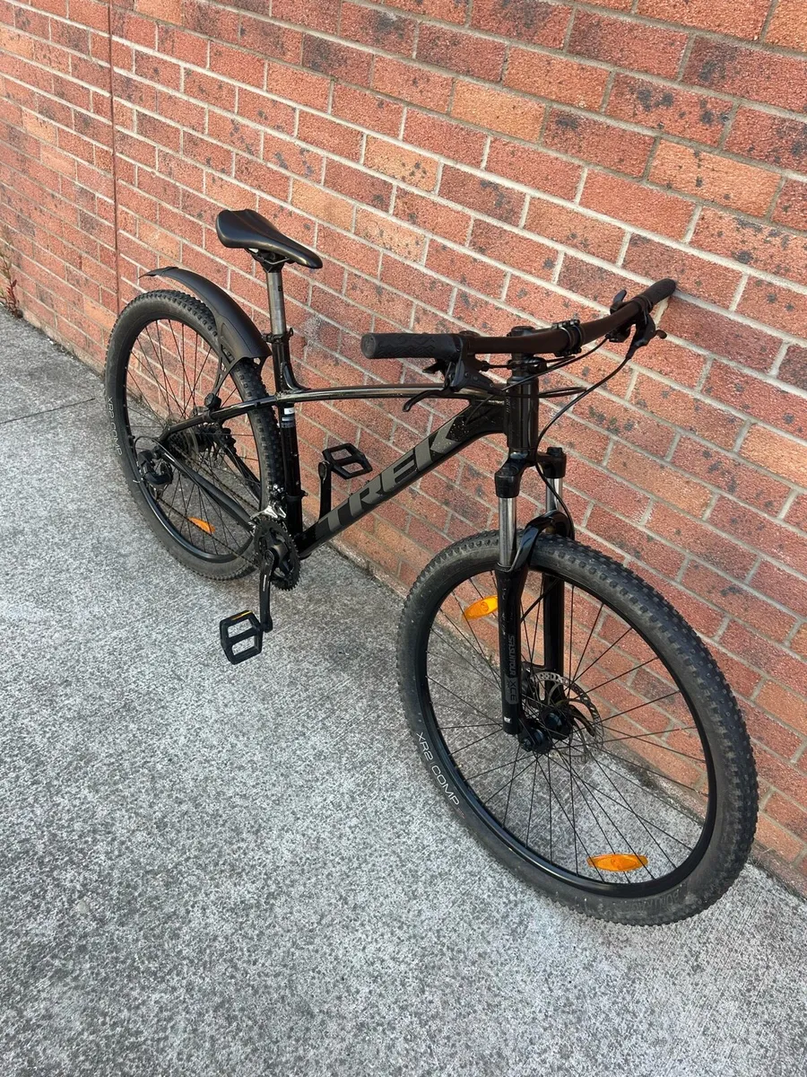 Trek Marlin 5 Mountain Bike - Image 2
