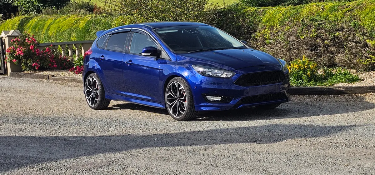 Ford Focus Zetec S 2015 - Image 1