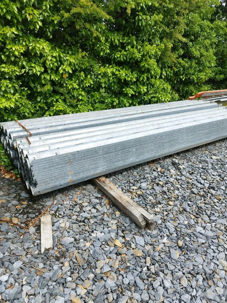 Crash barrier - Image 2