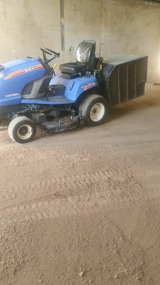 Iseki lawnmower Read Add - Image 1