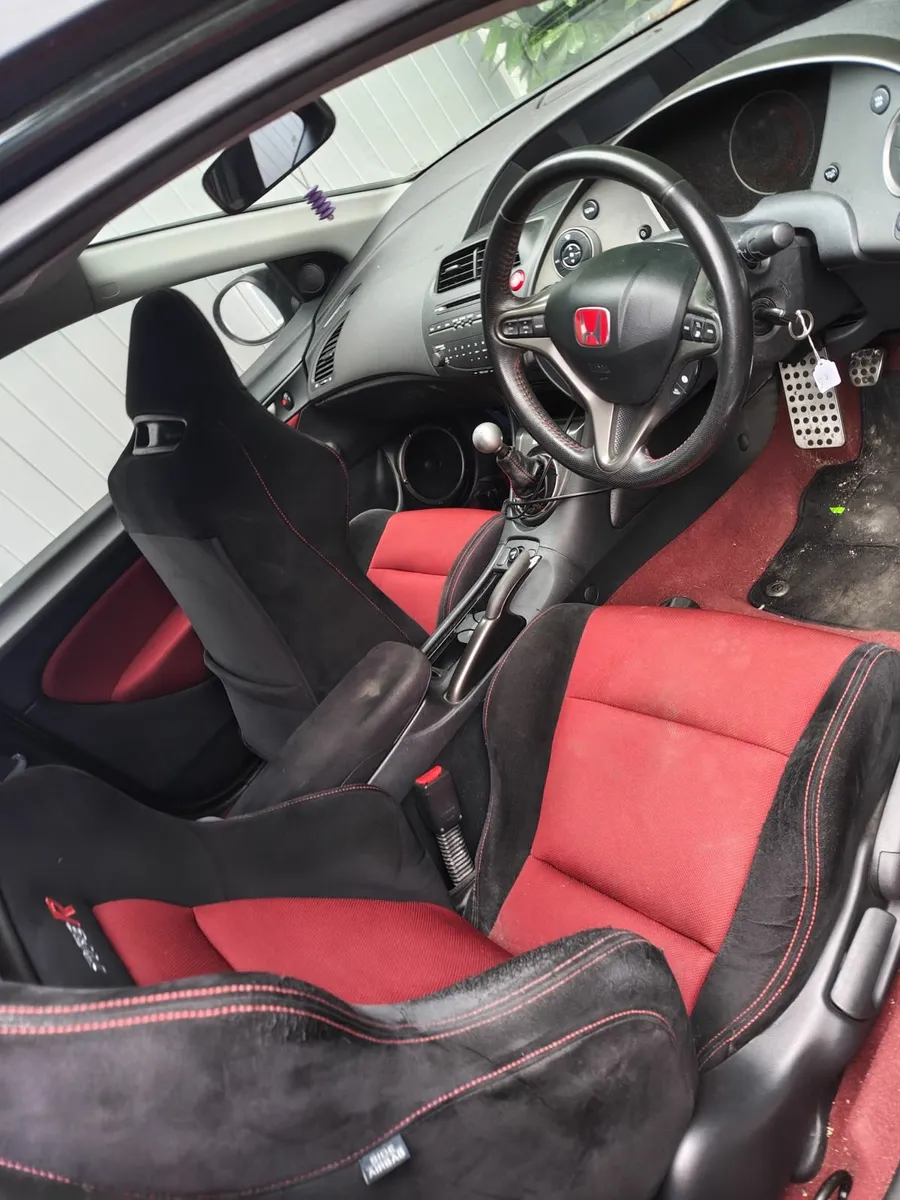 Honda Civic 2008 - Image 2
