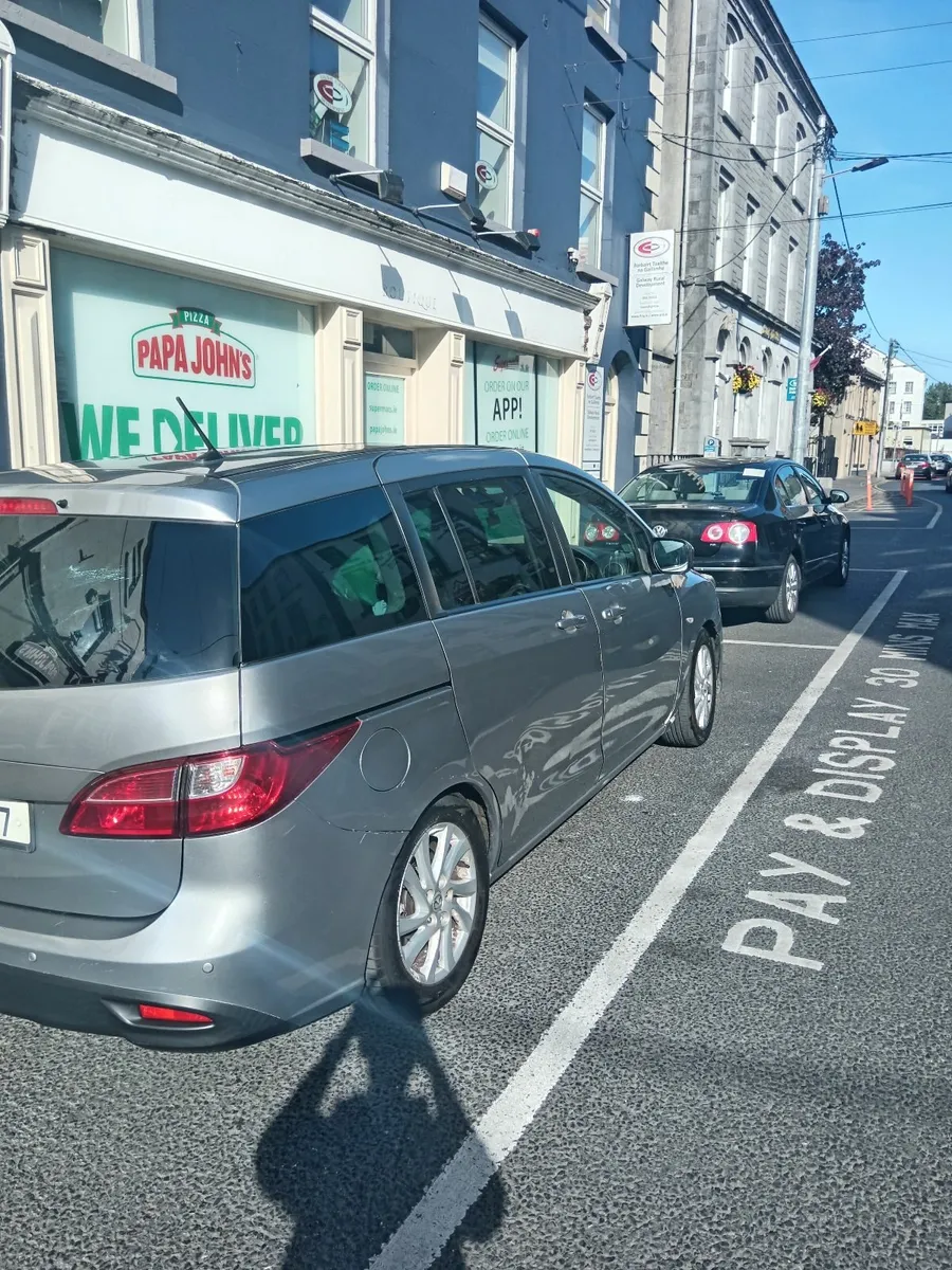 Mazda Mazda5 2011 - Image 1