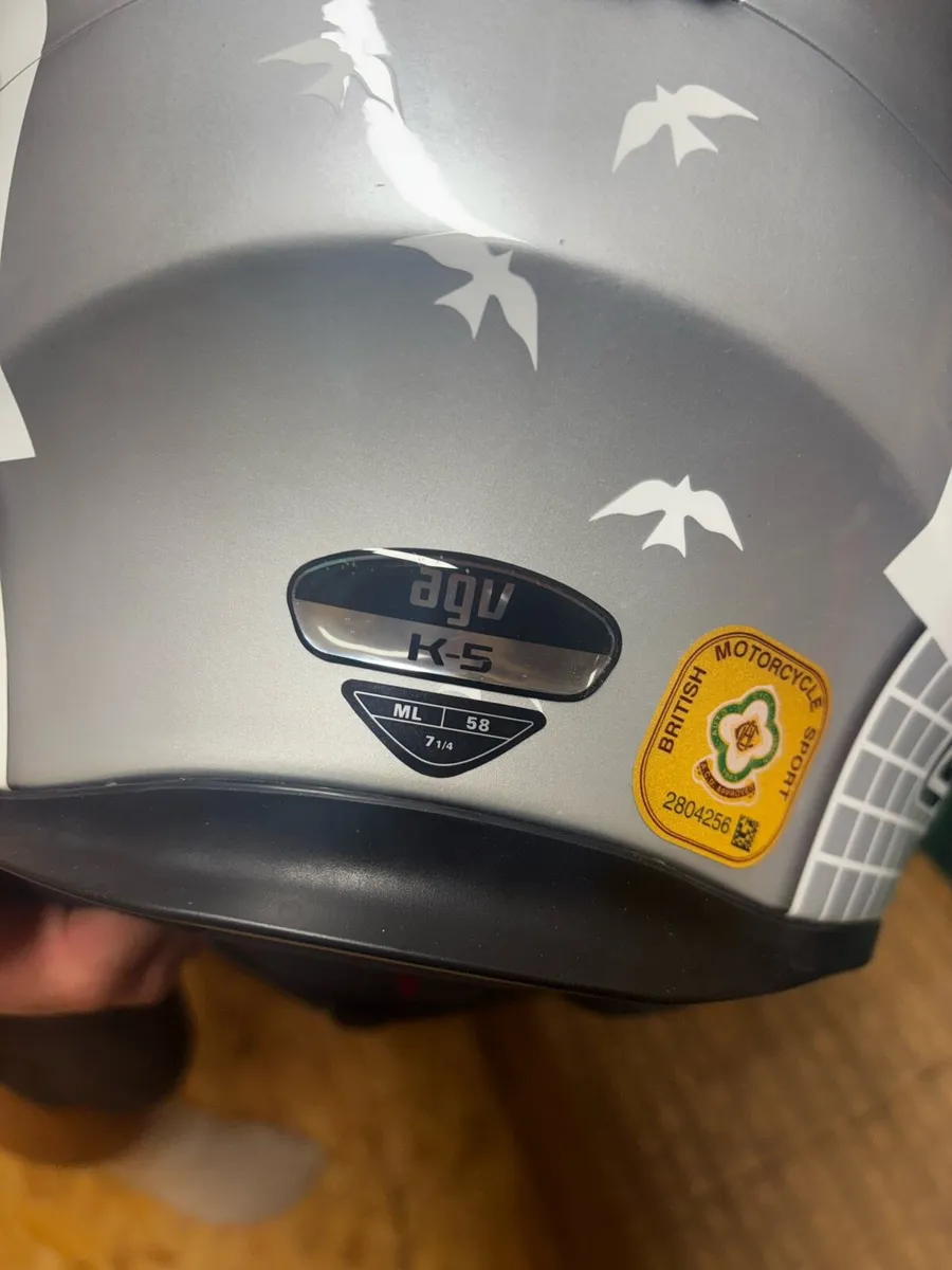 Motorcycle helmet guy Martin - Image 4