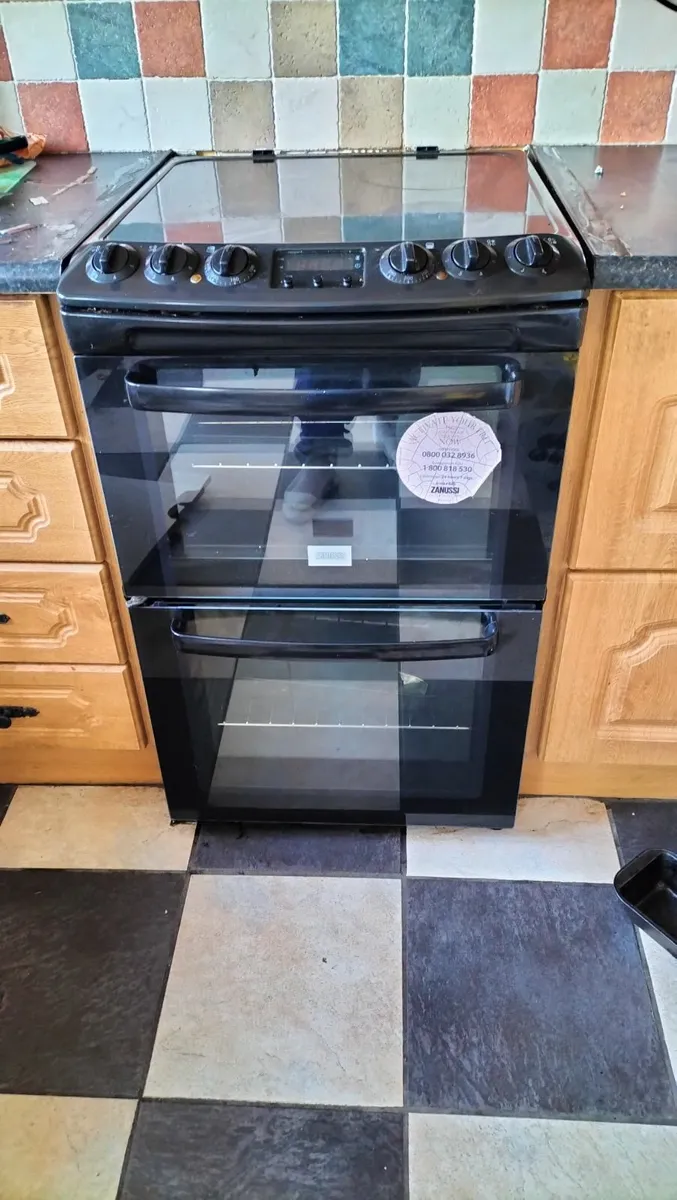 Zanussi cooker - Image 2