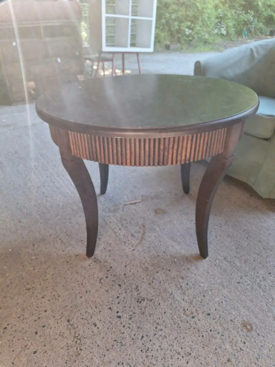 Round coffee table (DELIVERY) - Image 1