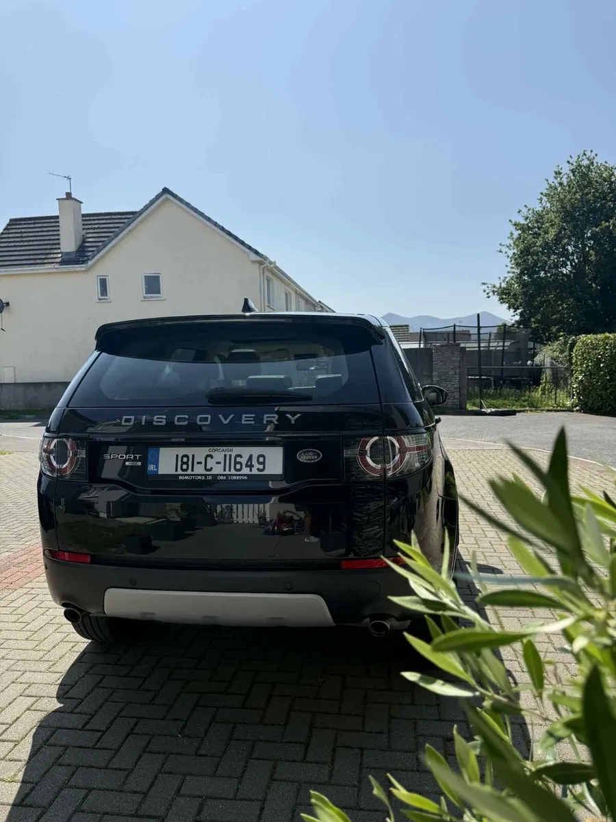 Land Rover Discovery Sport 2018 HSE Automatic - Image 3