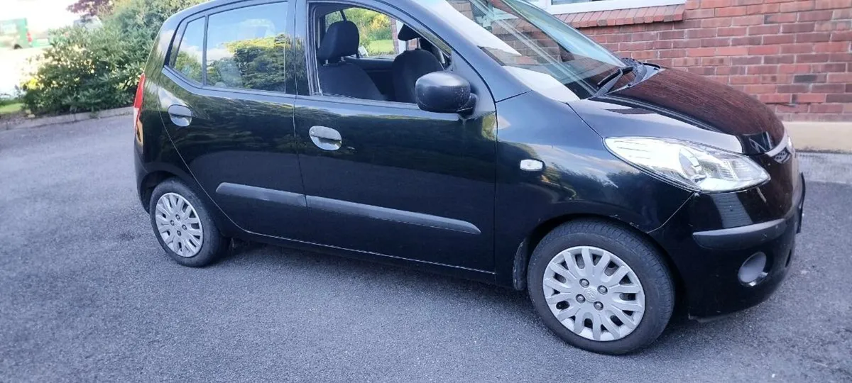 Hyundai i10 - Image 2
