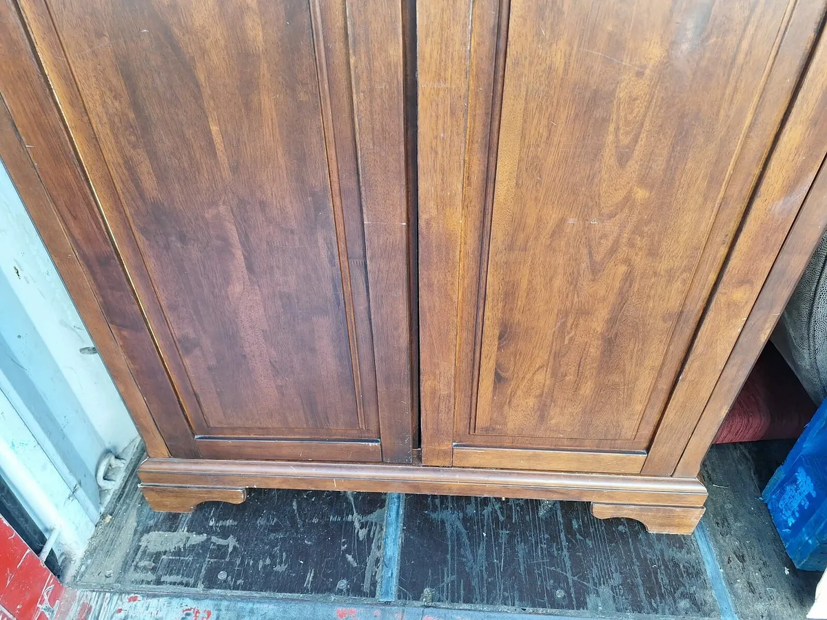 Wooden wardrobe (DELIVERY) - Image 4