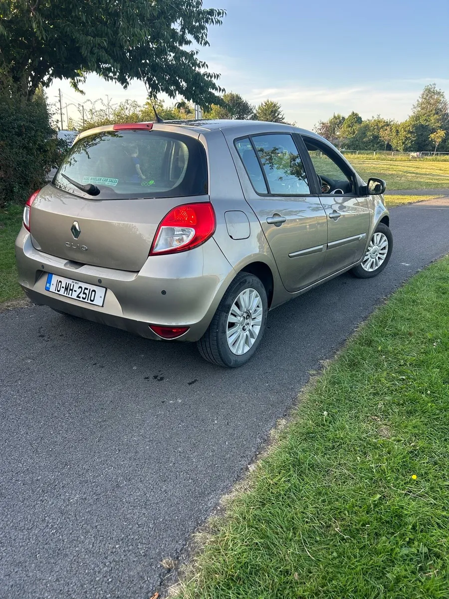 Renault Clio AUTOMATIC NCT 9/26 145k kms ** - Image 4