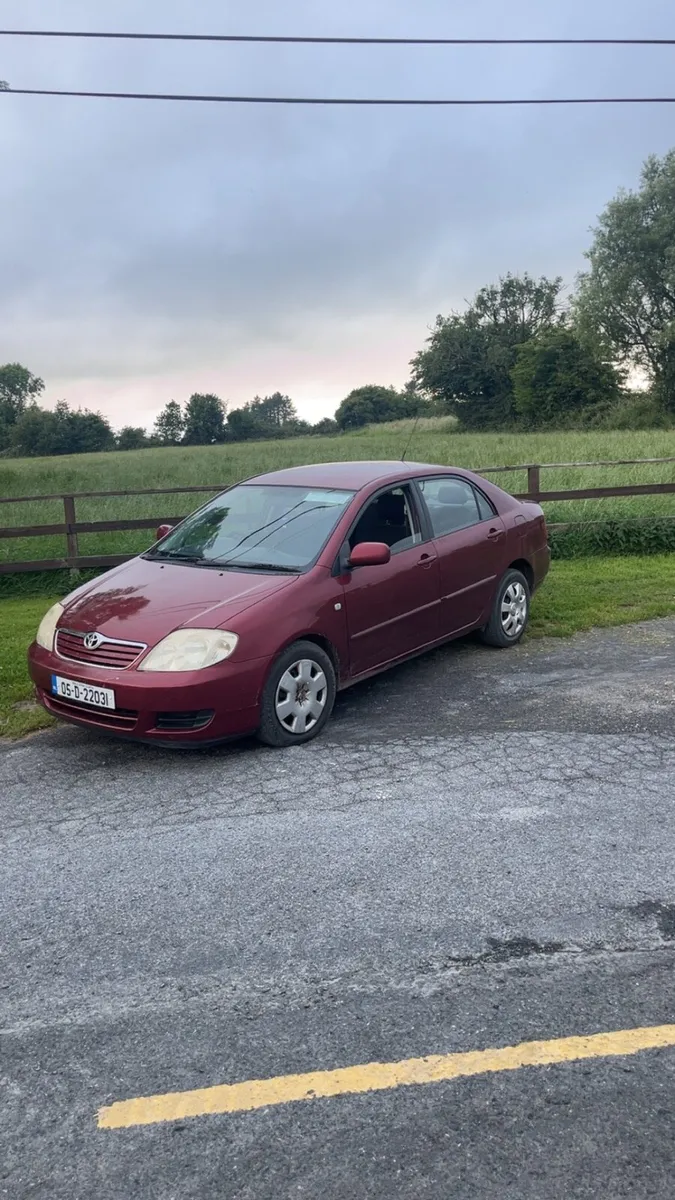 2005 Toyota Corolla - Image 2