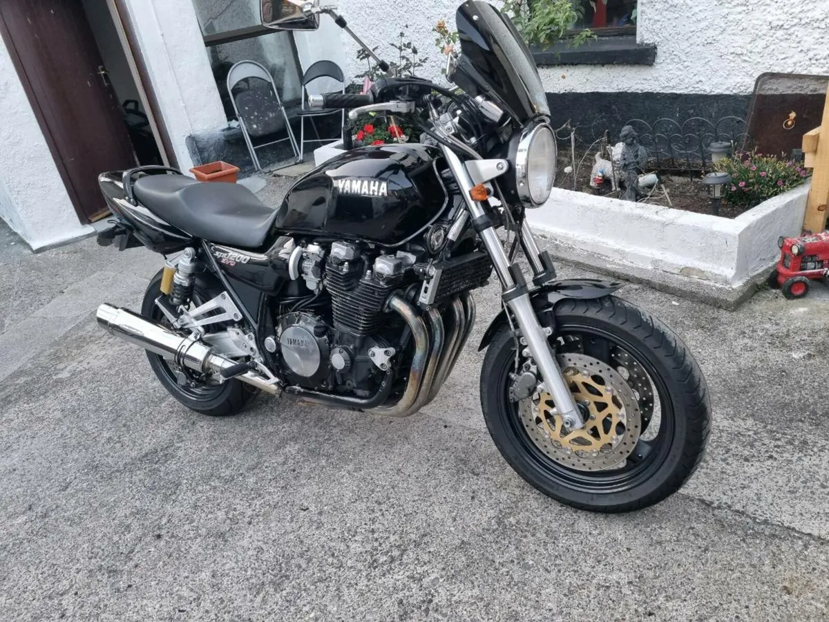 Yamaha xjr 1200 - Image 1