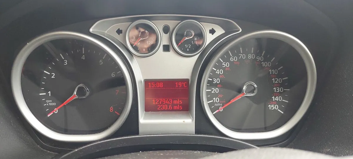 Ford Focus 2009 Zetec 1.6 NCT 08/25 Tax 07/25 - Image 2