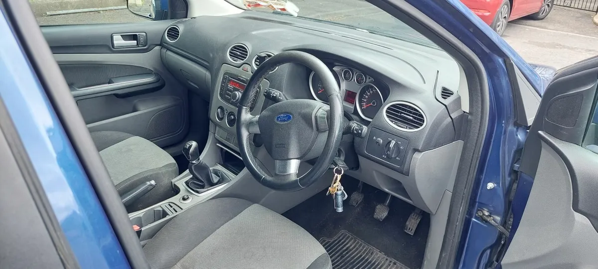 Ford Focus 2009 Zetec 1.6 NCT 08/25 Tax 07/25 - Image 4
