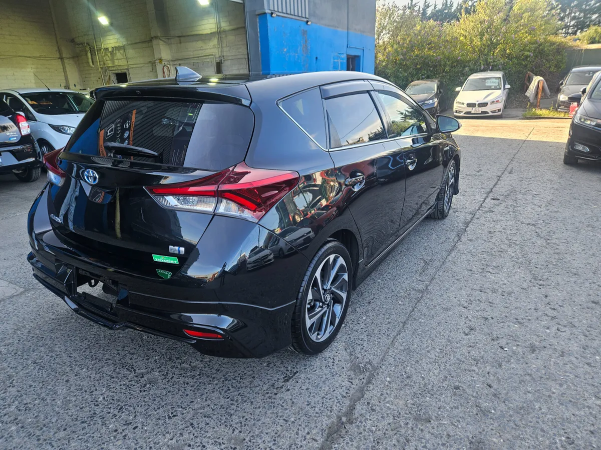 2016 Toyota Auris Hybrid /Modellista Spec - Image 3