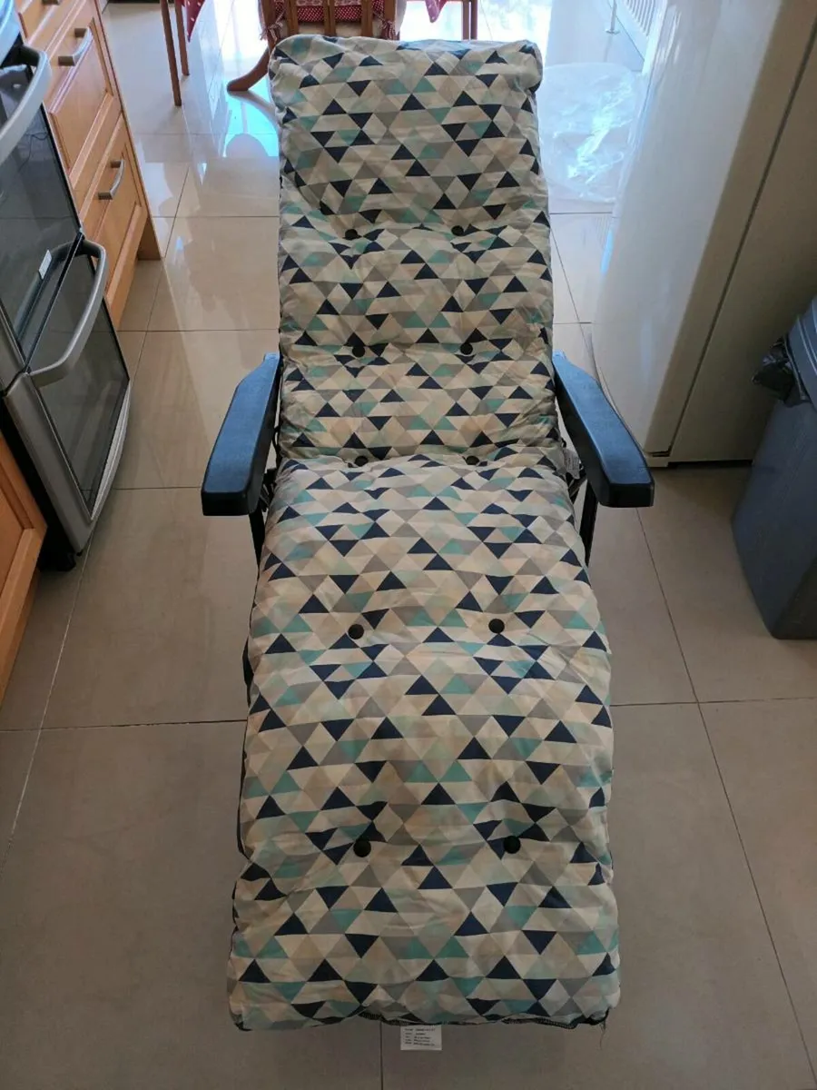 New Sun Lounger - Image 3