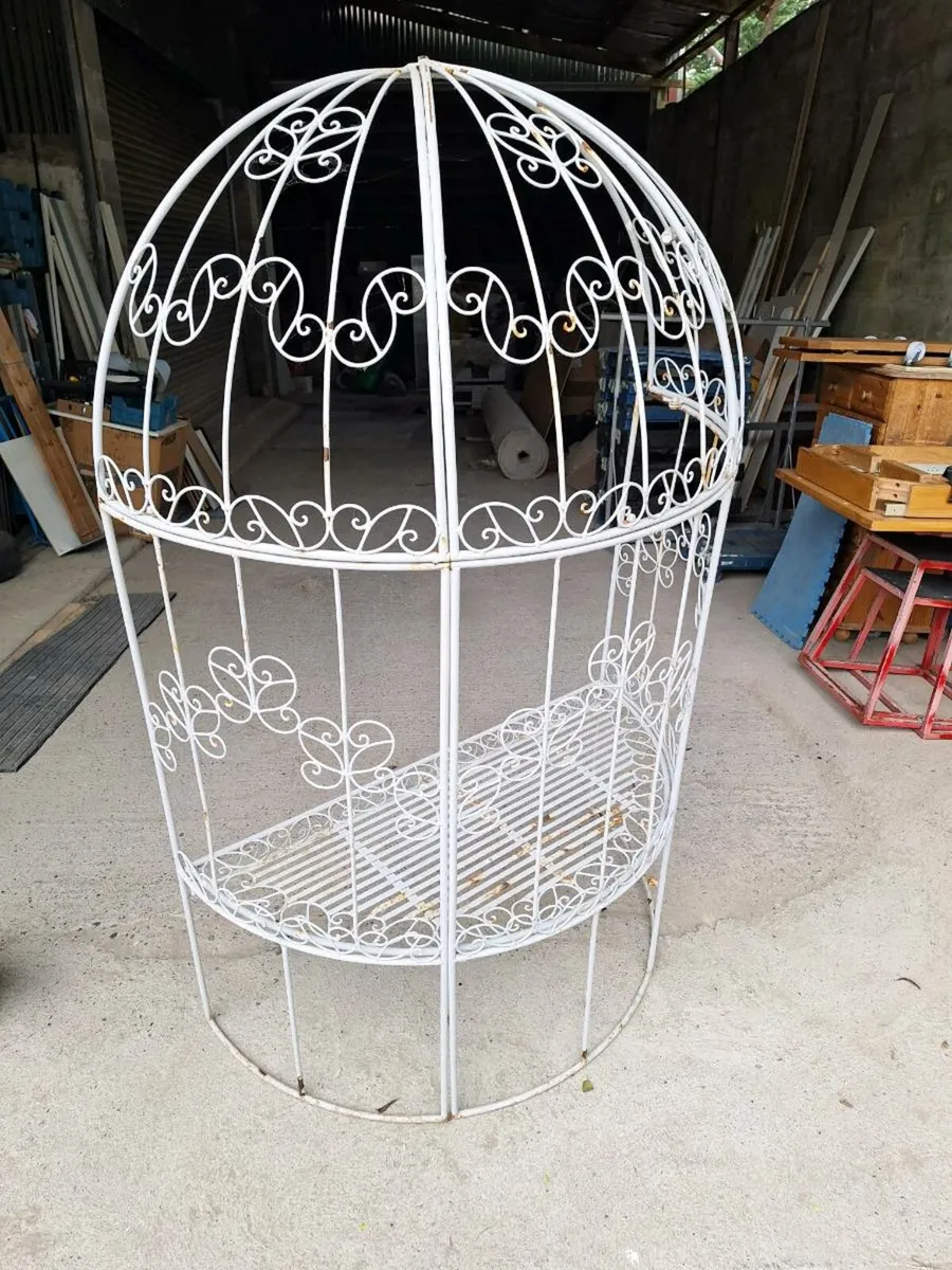 Metal garden seat - damaged (DELIVERY) - Image 1