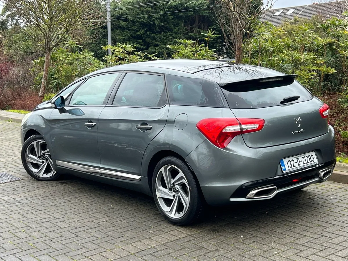 132 CITROEN DS5 2.0 DIESEL GLASS ROOF HIGH SPEC - Image 4