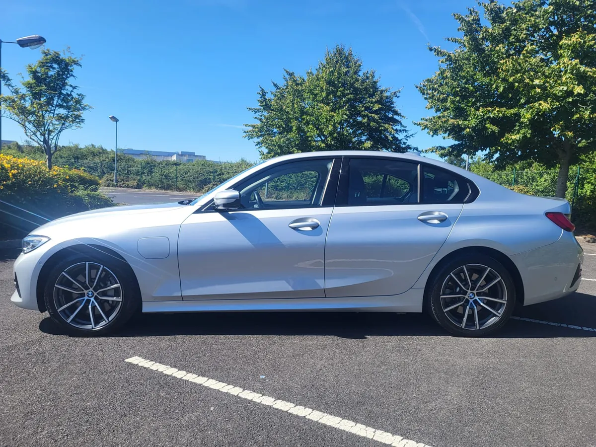 2021 BMW 330E SPORT PHEV HYBRID LOW MILES - Image 2