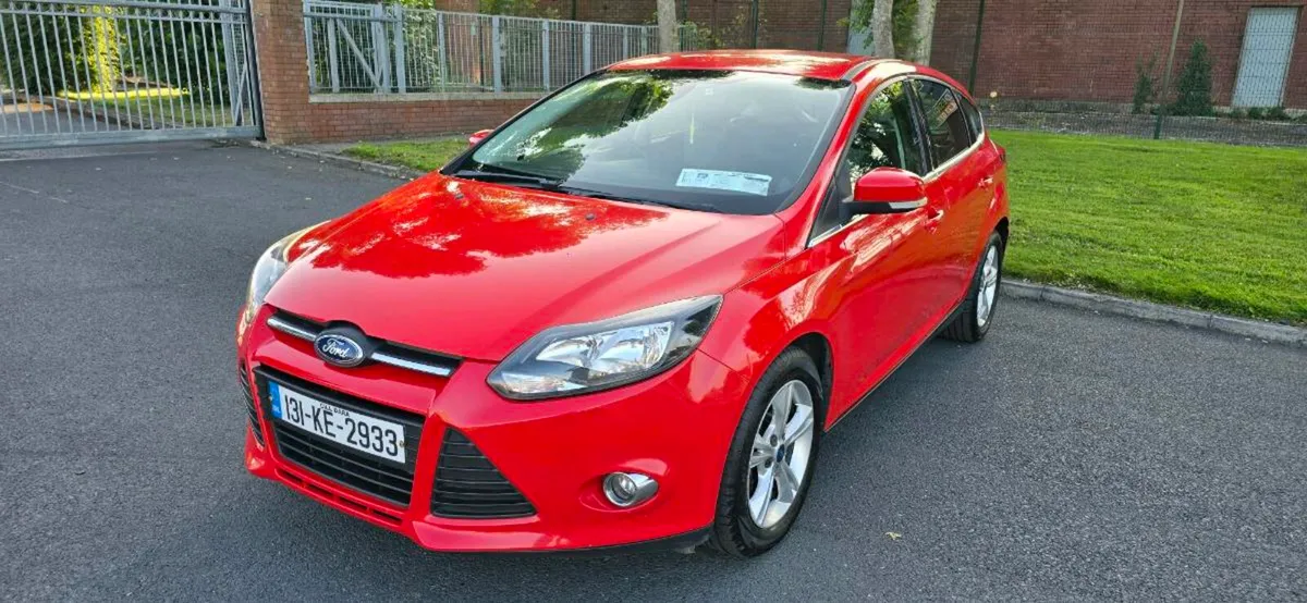 131 Ford Focus 1.6 Petrol AUTOMATIC - Image 2