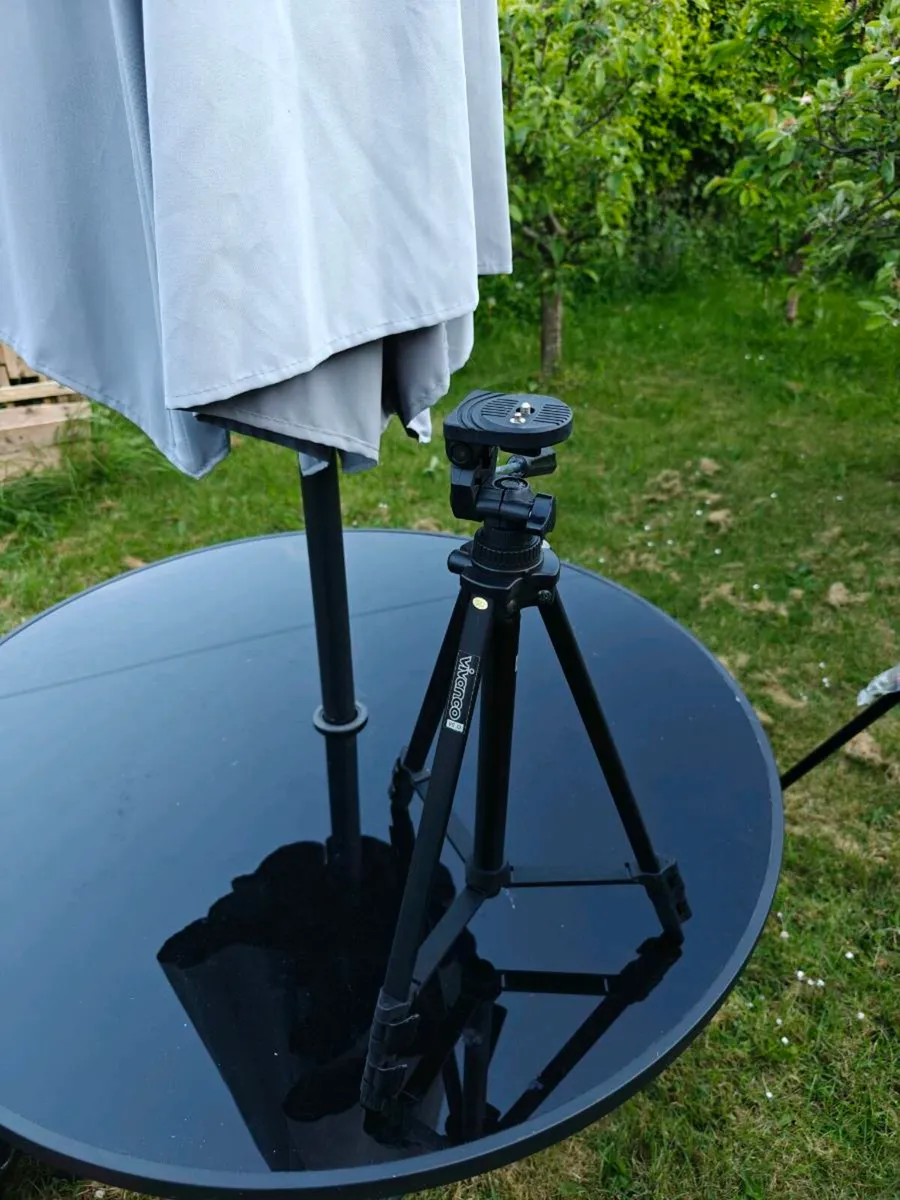 2 camera tripods - Image 2