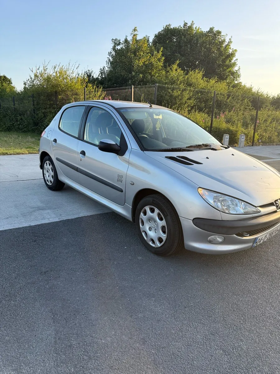 Peugeot 206 1.1 petrol Nct 3/26 Tax 3/26 - Image 2