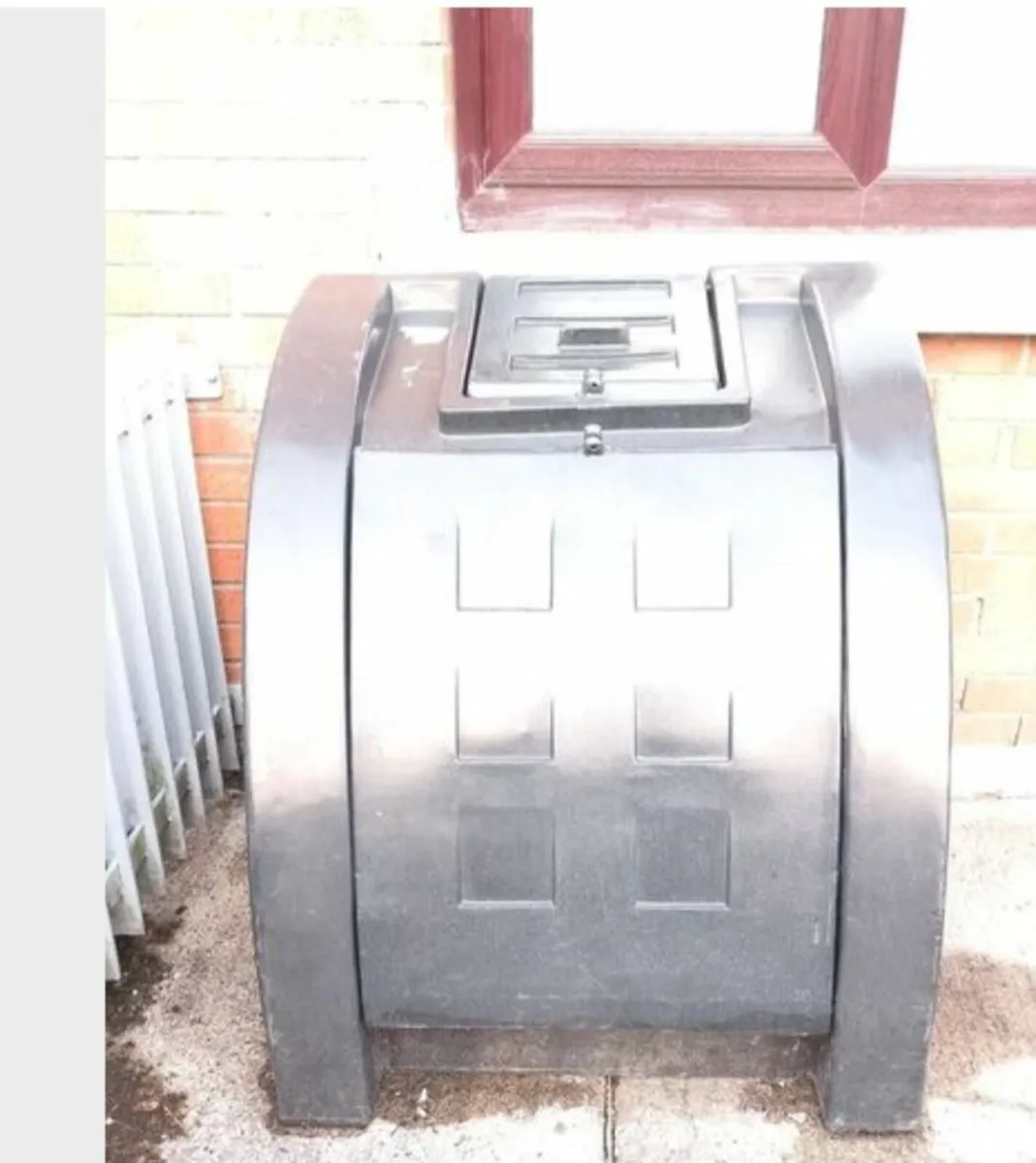 Fuel bunker + dry storage box - Image 2